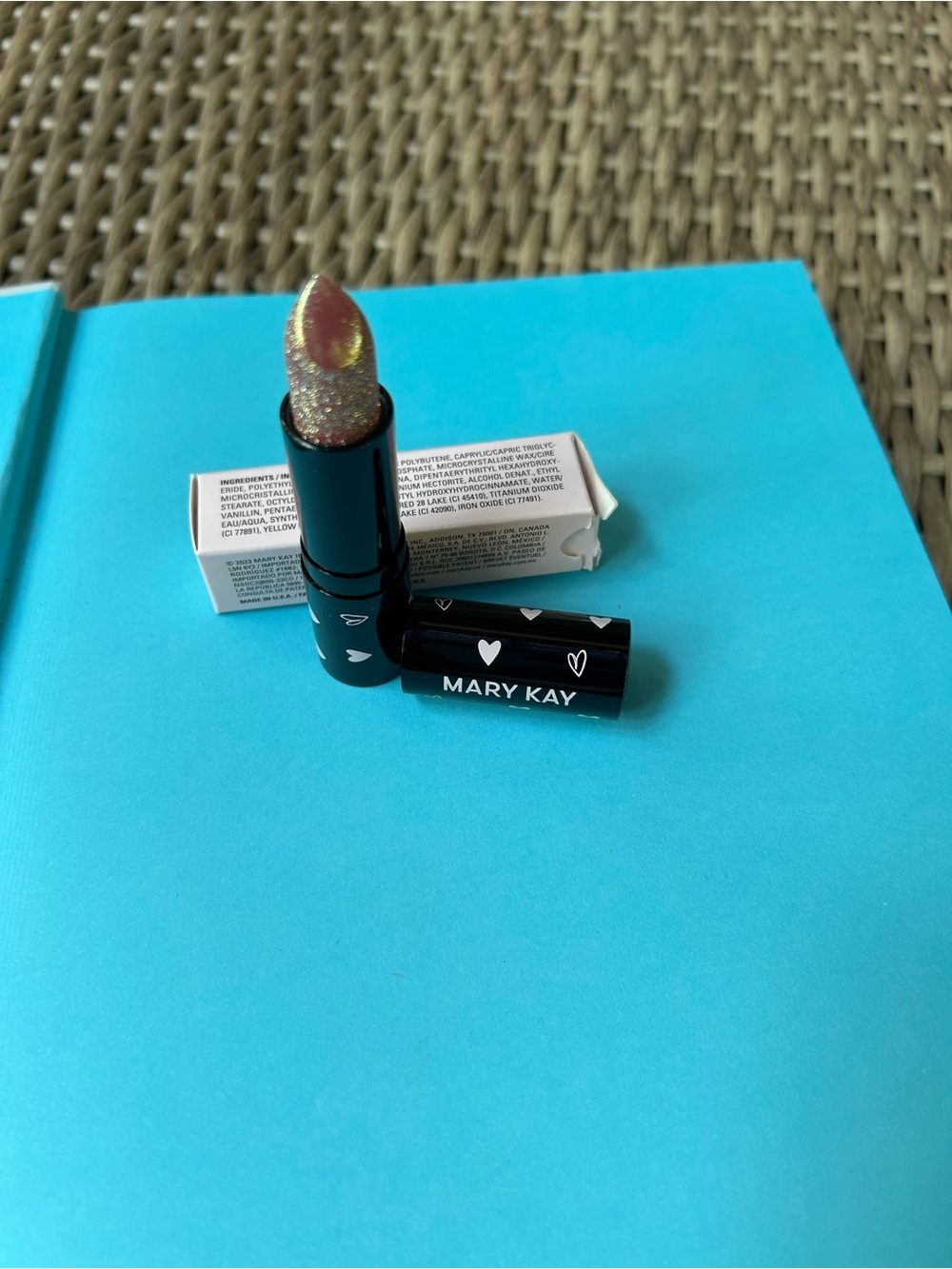 Mary Kay Shimmer Lipstick - Gold Glitter